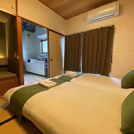Kagurazaka Retro Bar & Hotel Tōkyō Extérieur photo