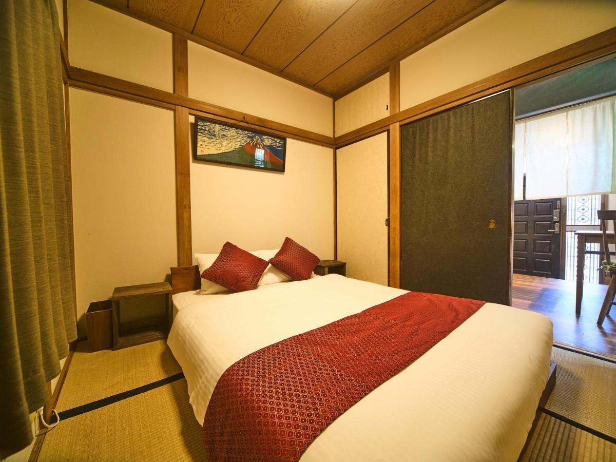 Kagurazaka Retro Bar & Hotel Tōkyō Extérieur photo